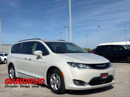2017 Chrysler Pacifica Green Bay WI