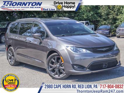 2018 Chrysler Pacifica Red Lion PA