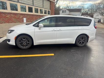 2018 Chrysler Pacifica Mendota IL