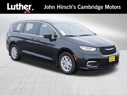 2023 Chrysler Pacifica Cambridge MN