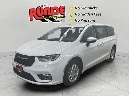 2023 Chrysler Pacifica Hazel Green WI