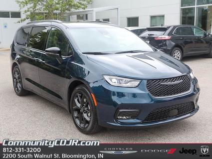 2025 Chrysler Pacifica Bloomington IN