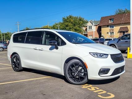 2026 Chrysler Pacifica Forest Park IL