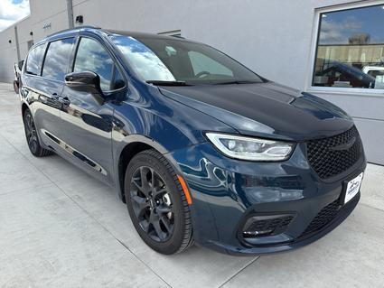 2025 Chrysler Pacifica Winona MN
