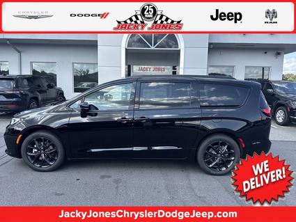 2026 Chrysler Pacifica Hayesville NC