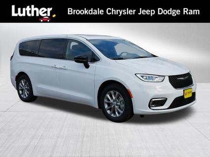 2026 Chrysler Pacifica Minneapolis MN
