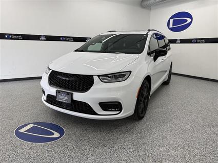 2025 Chrysler Pacifica Bismarck ND