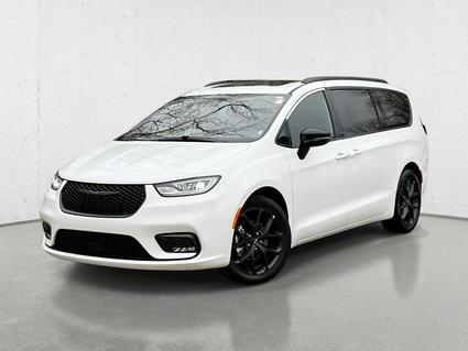 2025 Chrysler Pacifica Valparaiso IN