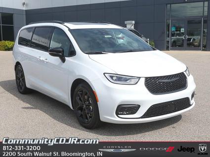 2025 Chrysler Pacifica Bloomington IN