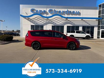 2025 Chrysler Pacifica Cape Girardeau MO