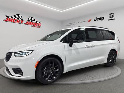 2026 Chrysler Pacifica Cleveland GA