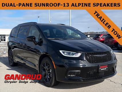 2026 Chrysler Pacifica Green Bay WI