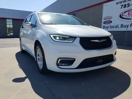 2022 Chrysler Pacifica Topeka KS