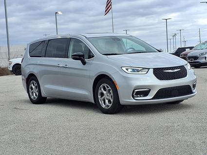 2024 Chrysler Pacifica Staunton IL
