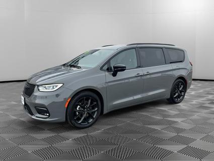 2025 Chrysler Pacifica Antigo WI