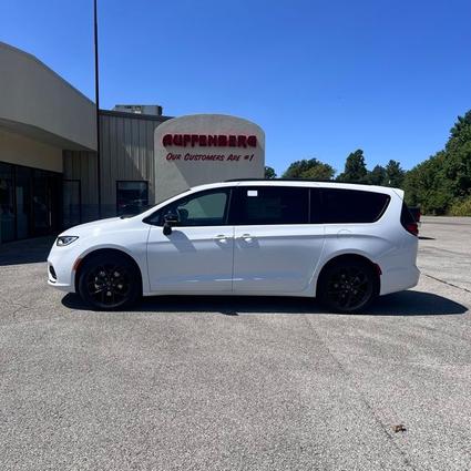 2026 Chrysler Pacifica Herrin IL