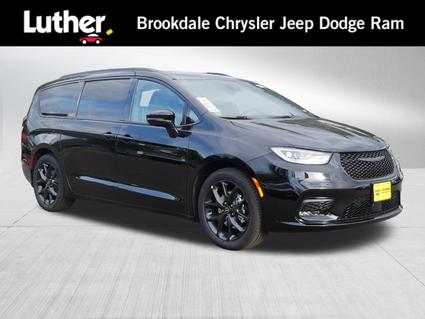 2026 Chrysler Pacifica Minneapolis MN