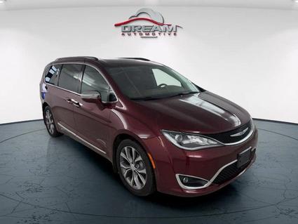 2017 Chrysler Pacifica Lawrence KS