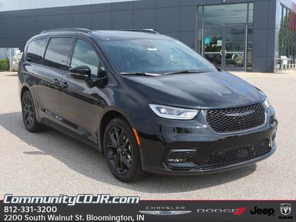 2025 Chrysler Pacifica Bloomington IN