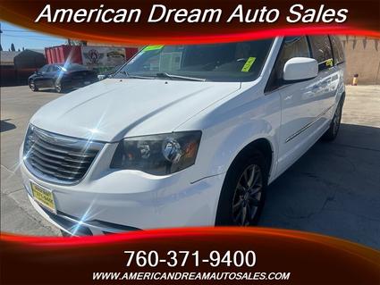 2015 Chrysler Town &amp; Country Ridgecrest CA
