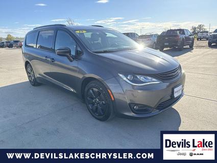 2019 Chrysler Pacifica Devils Lake ND