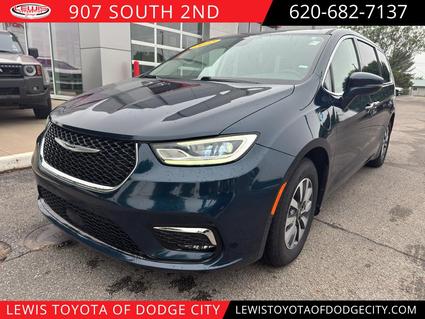 2022 Chrysler Pacifica Dodge City KS