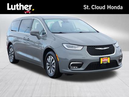 2022 Chrysler Pacifica Waite Park MN