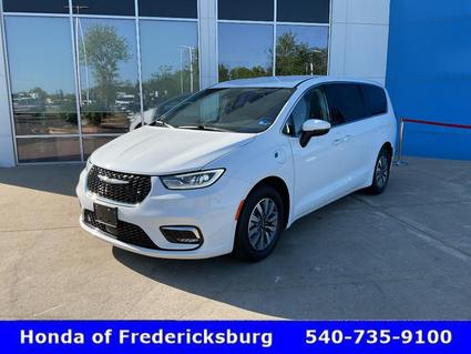 2023 Chrysler Pacifica Fredericksburg VA