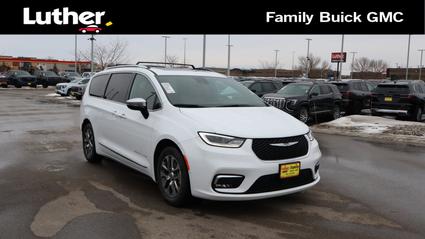 2023 Chrysler Pacifica Fargo ND