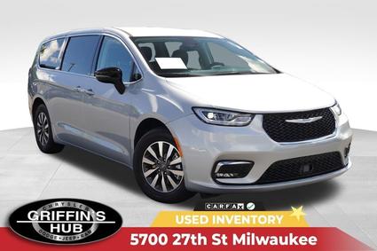 2024 Chrysler Pacifica Milwaukee WI