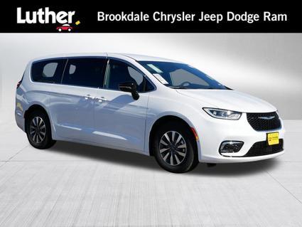 2025 Chrysler Pacifica Minneapolis MN