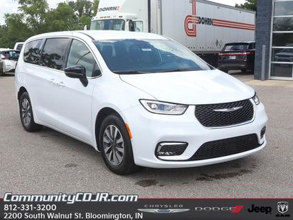 2025 Chrysler Pacifica Bloomington IN