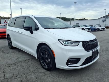 2024 Chrysler Pacifica Jacksonville NC