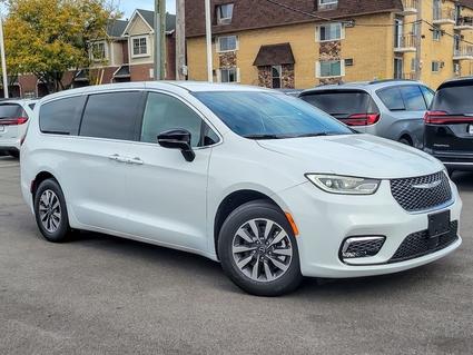 2026 Chrysler Pacifica Forest Park IL