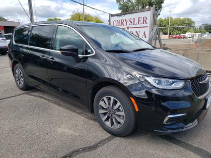 2024 Chrysler Pacifica Winona MN