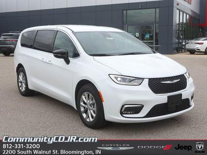 2025 Chrysler Pacifica Bloomington IN