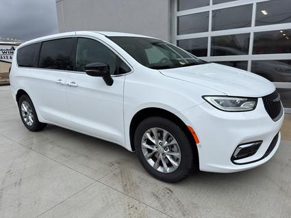 2026 Chrysler Pacifica Winona MN