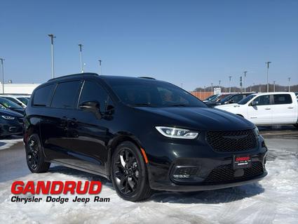 2023 Chrysler Pacifica Green Bay WI