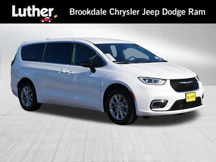 2025 Chrysler Pacifica Minneapolis MN