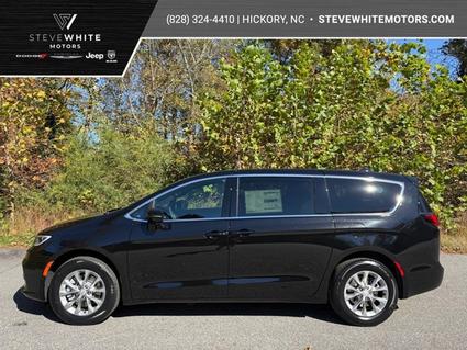 2026 Chrysler Pacifica Newton NC