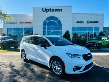 2026 Chrysler Pacifica Slinger WI