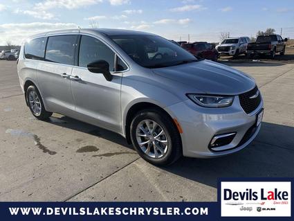 2026 Chrysler Pacifica Devils Lake ND