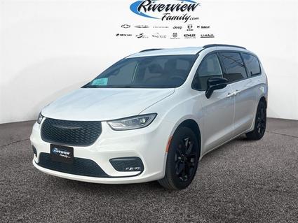 2026 Chrysler Pacifica Chamberlain SD