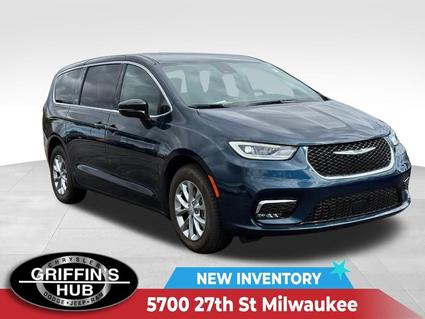 2025 Chrysler Pacifica Milwaukee WI