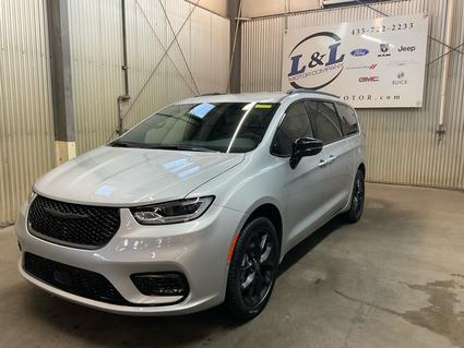 2026 Chrysler Pacifica Roosevelt UT