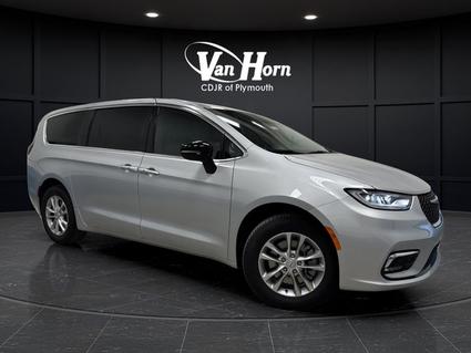 2026 Chrysler Pacifica Plymouth WI