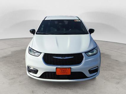 2026 Chrysler Pacifica Anaconda MT