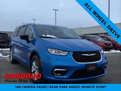 2026 Chrysler Pacifica Green Bay WI