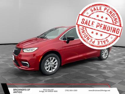2025 Chrysler Pacifica Antigo WI