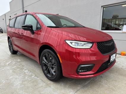 2026 Chrysler Pacifica Winona MN